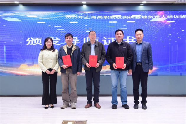 微信图片_20231212124412.png 微信图片_20231212124412.png