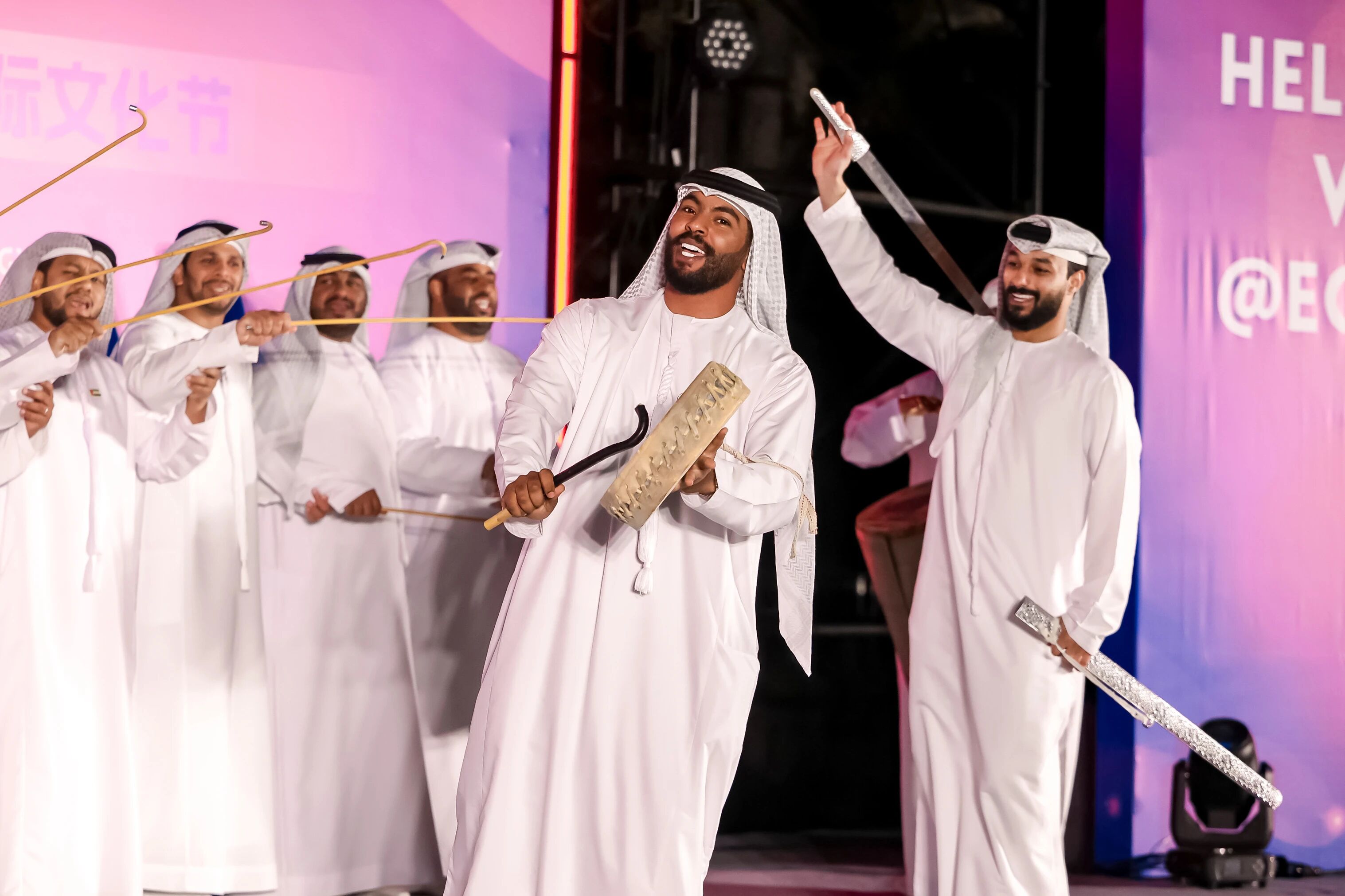 阿联酋阿亚拉舞蹈表演团队