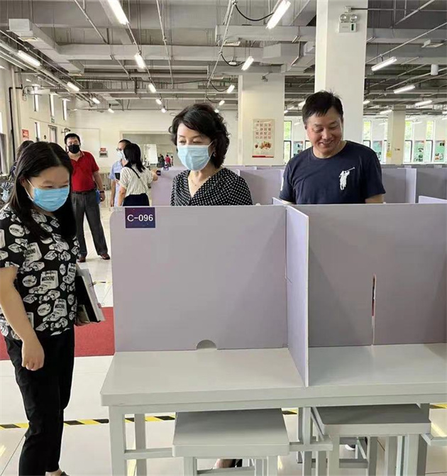 开学督查1.jpg 开学督查1.jpg