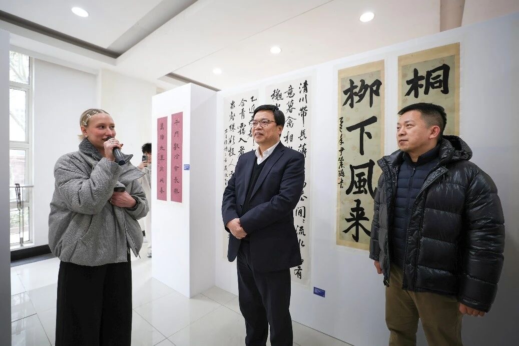 课程的Nana与中国画课程的Olivia