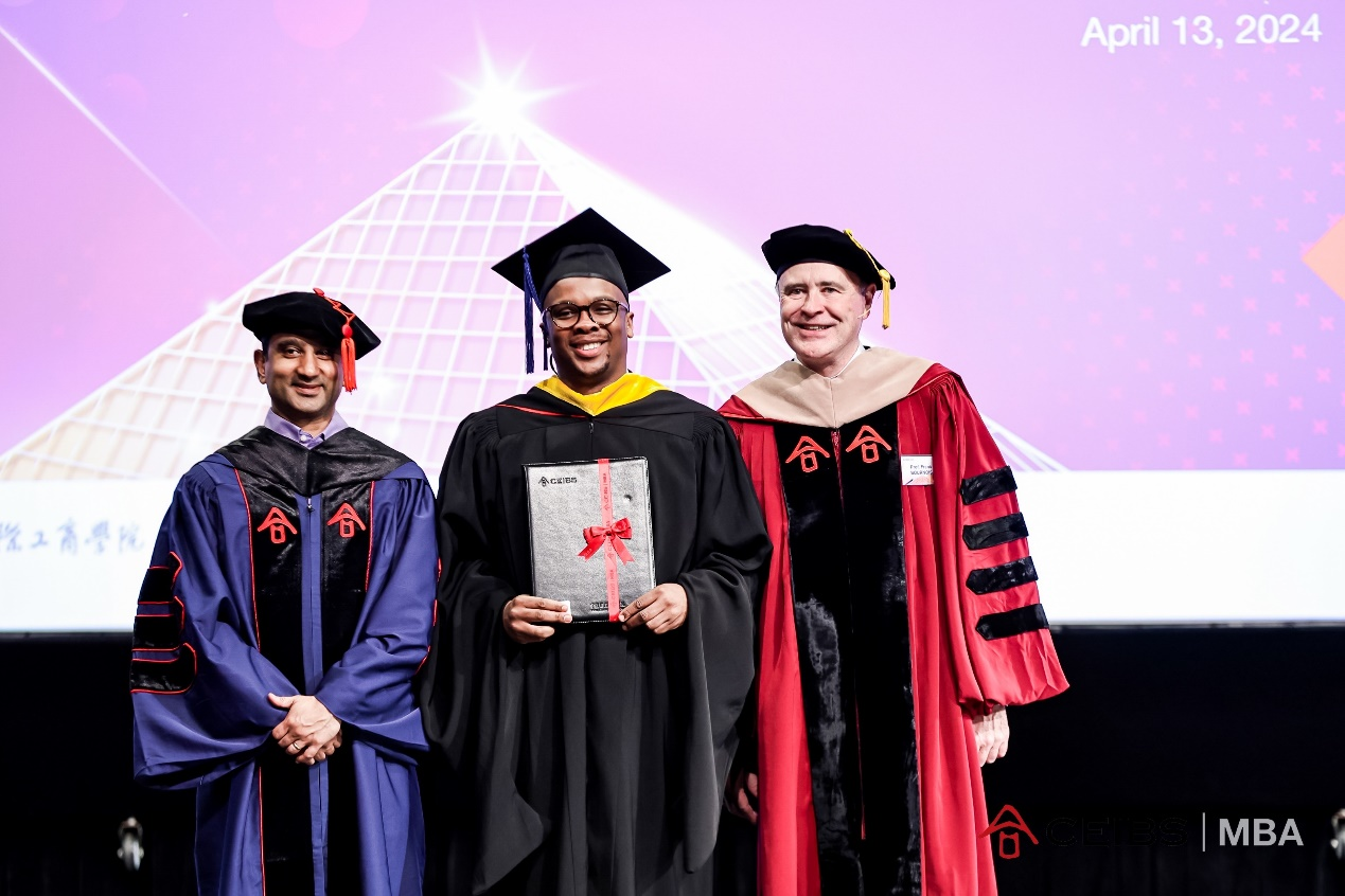 【中欧国际工商学院】从南非到上海：希亚·德洛瓦的跨洲纪行