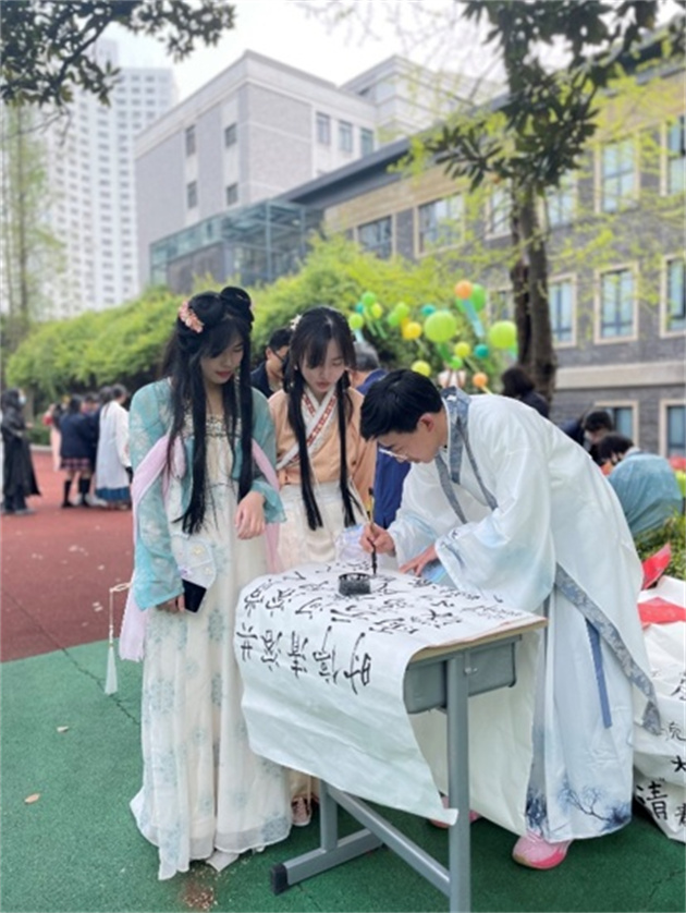 bb78e348-086b-4940-84ab-ba043101e453.jpg bb78e348-086b-4940-84ab-ba043101e453.jpg