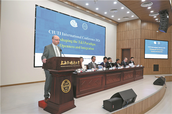 AI will enhance but not replace human interpreters.jpeg AI will enhance but not replace human interpreters.jpeg