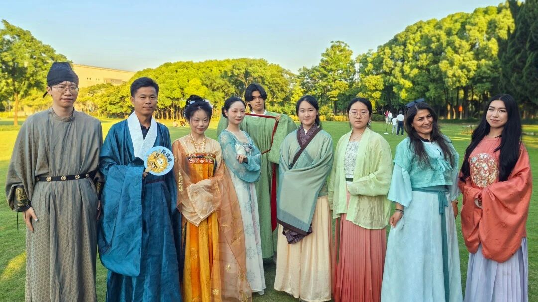 【上海大学】GHA丨英语角 Recap：汉服有约