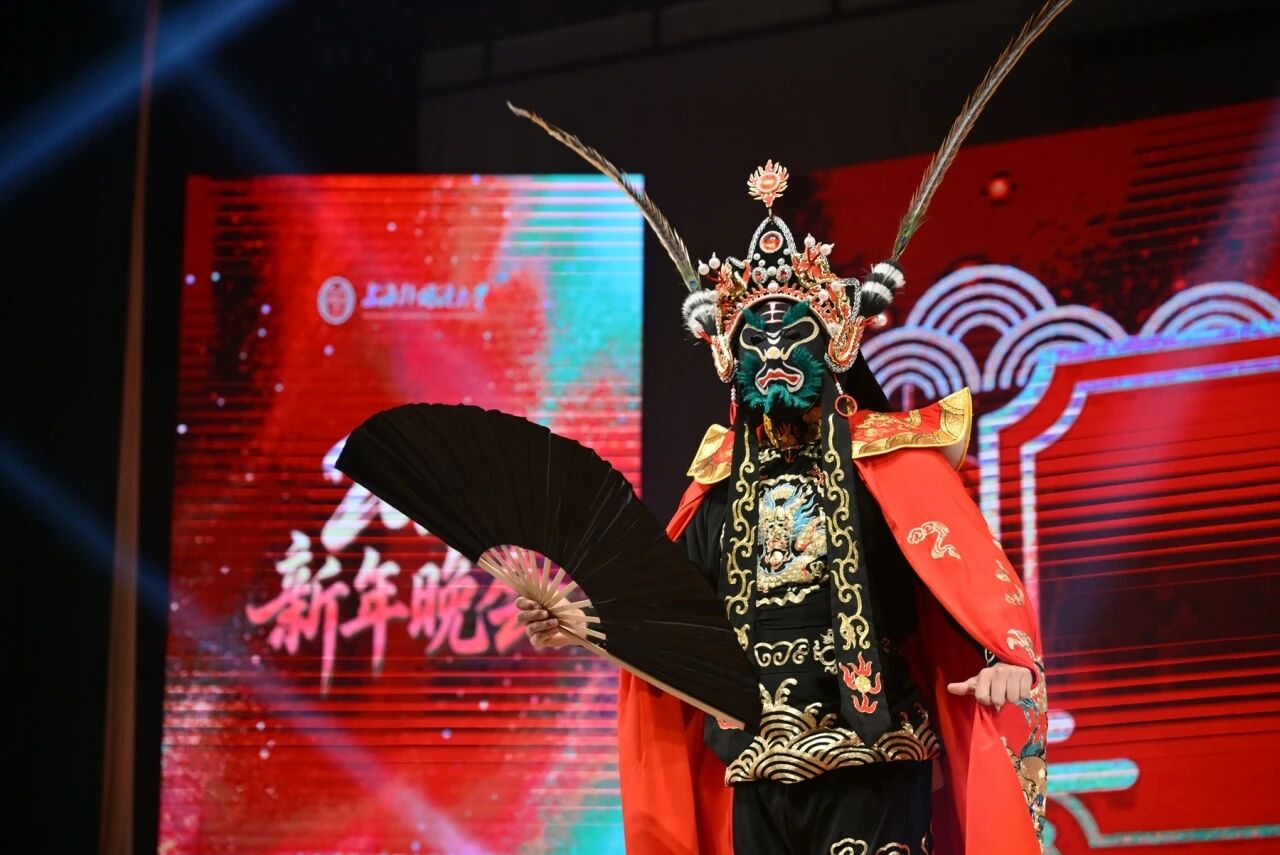 中国传统戏曲《川剧变脸》