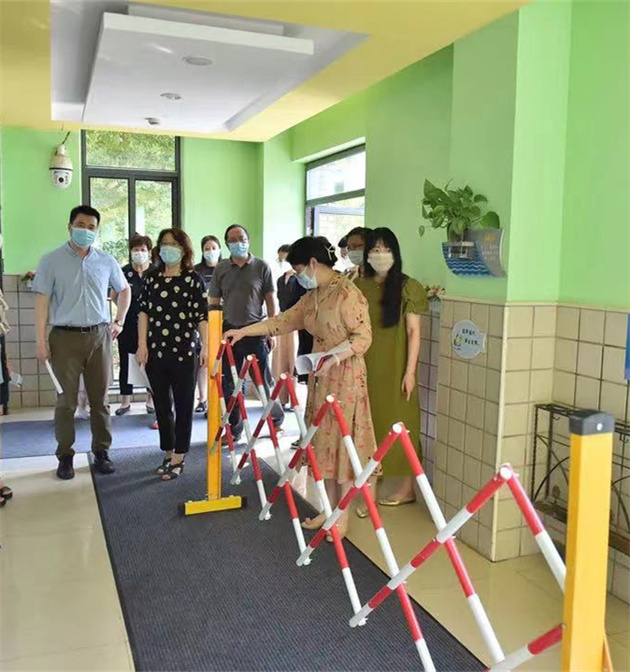 开学督查5.jpg 开学督查5.jpg