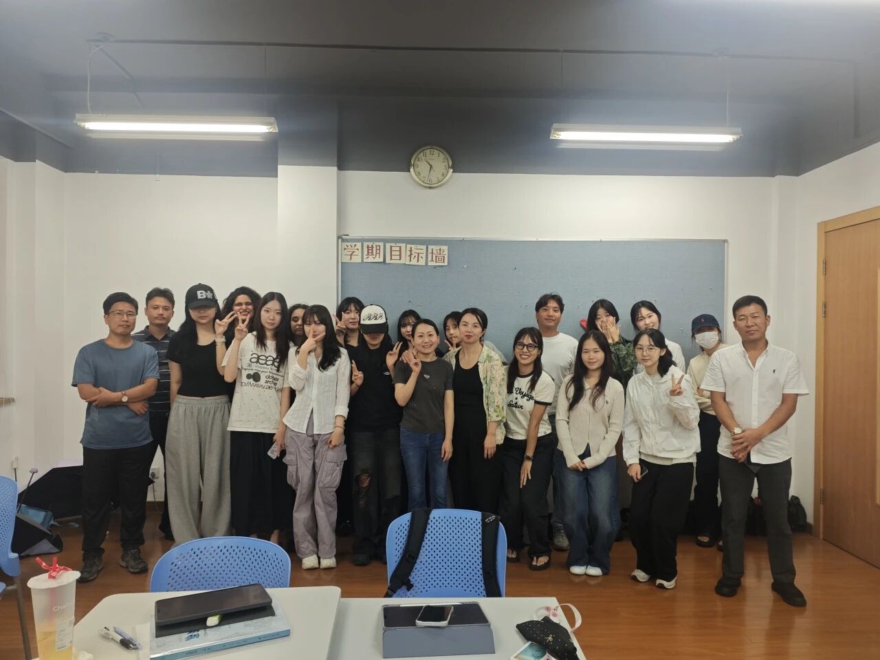 【东华大学】2025秋优秀班级风采展示  A3-3