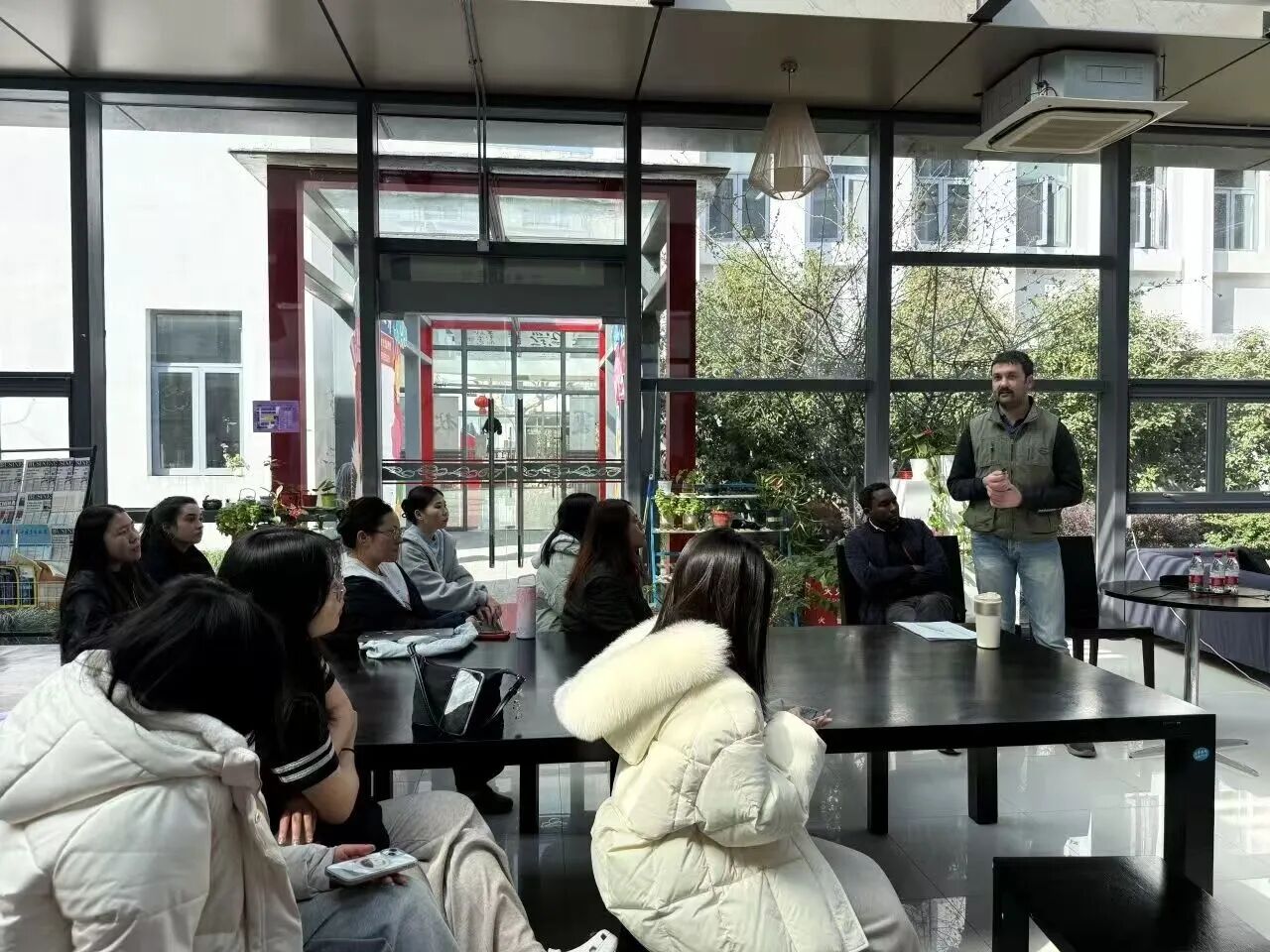 国际学生互助中心