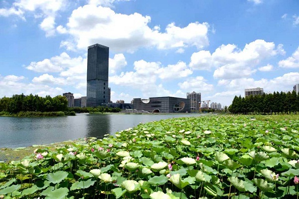 yuanxiang lake.jpg